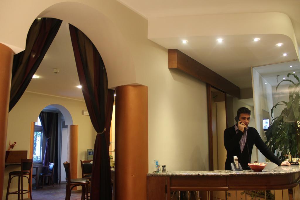 Hotel Aspromonte Milán Exterior foto